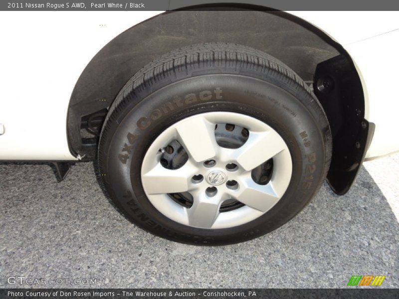 Pearl White / Black 2011 Nissan Rogue S AWD