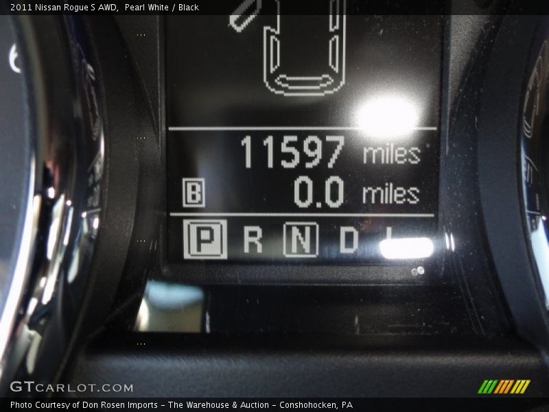 Pearl White / Black 2011 Nissan Rogue S AWD