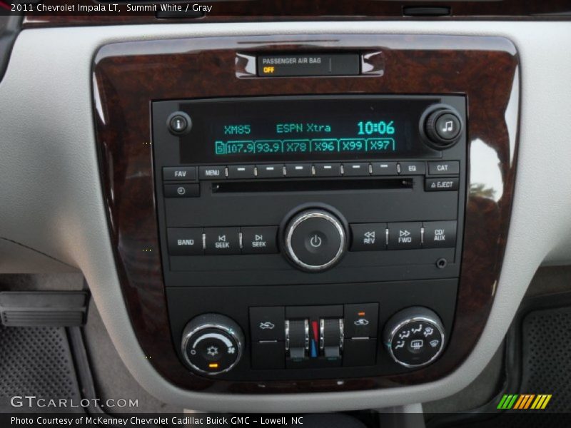 Summit White / Gray 2011 Chevrolet Impala LT