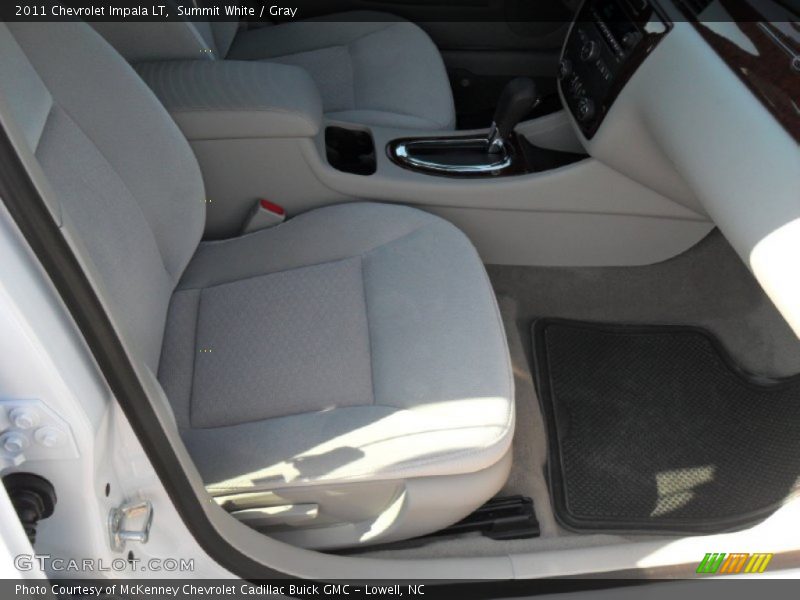 Summit White / Gray 2011 Chevrolet Impala LT