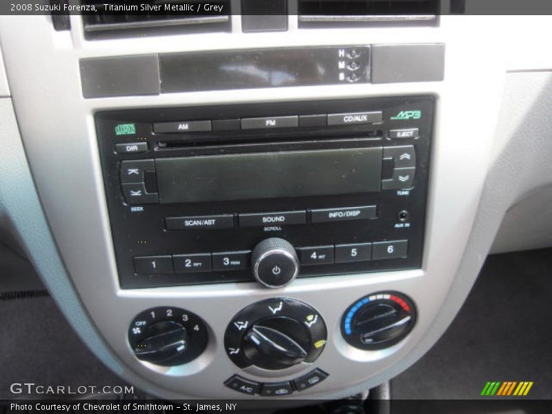 Titanium Silver Metallic / Grey 2008 Suzuki Forenza