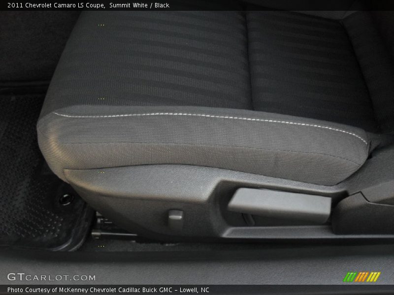 Summit White / Black 2011 Chevrolet Camaro LS Coupe