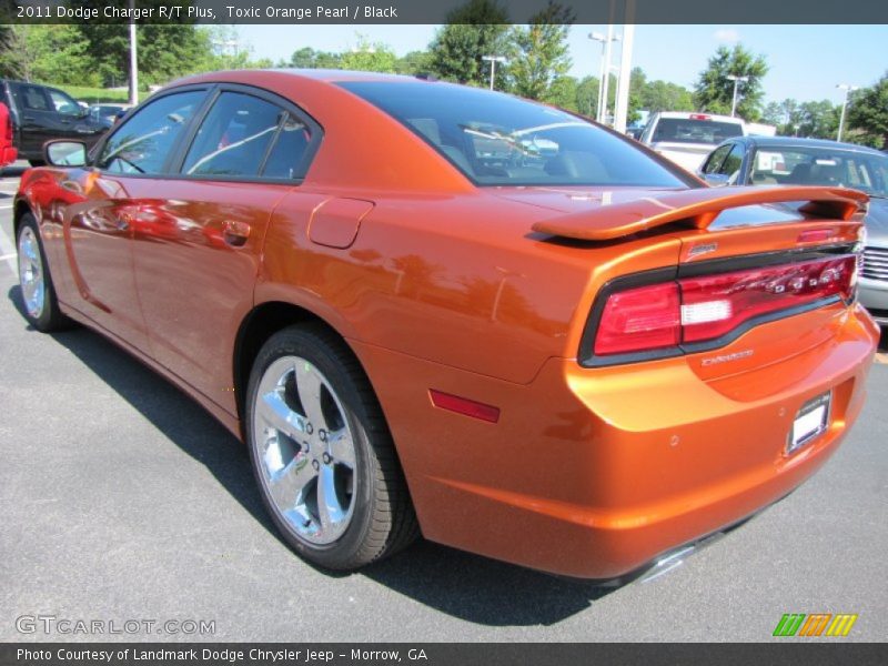 Toxic Orange Pearl / Black 2011 Dodge Charger R/T Plus