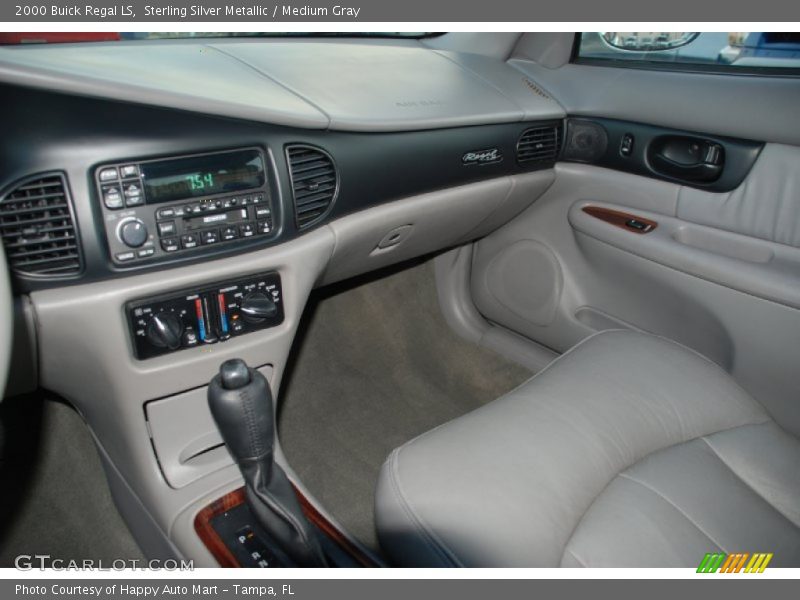 Sterling Silver Metallic / Medium Gray 2000 Buick Regal LS
