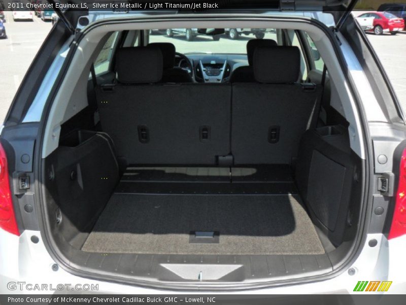 Silver Ice Metallic / Light Titanium/Jet Black 2011 Chevrolet Equinox LS