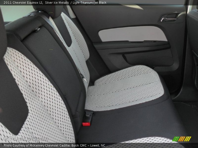Silver Ice Metallic / Light Titanium/Jet Black 2011 Chevrolet Equinox LS