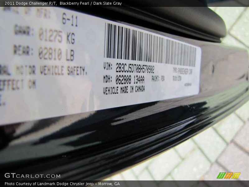 Blackberry Pearl / Dark Slate Gray 2011 Dodge Challenger R/T