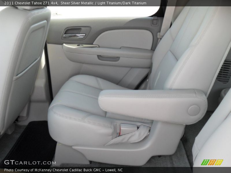 Sheer Silver Metallic / Light Titanium/Dark Titanium 2011 Chevrolet Tahoe Z71 4x4