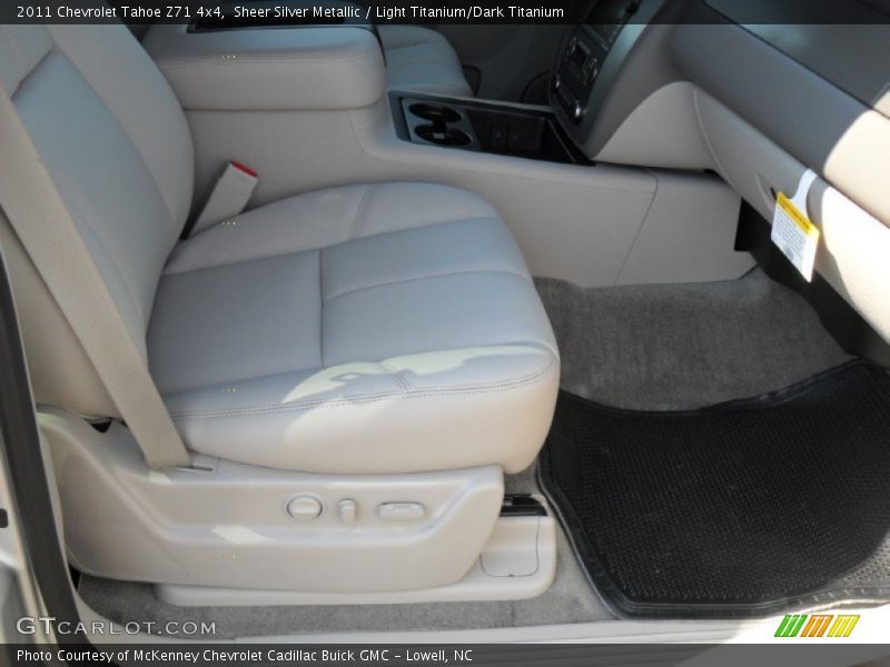 Sheer Silver Metallic / Light Titanium/Dark Titanium 2011 Chevrolet Tahoe Z71 4x4