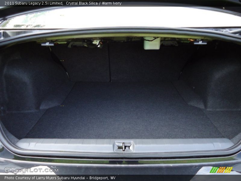  2011 Legacy 2.5i Limited Trunk