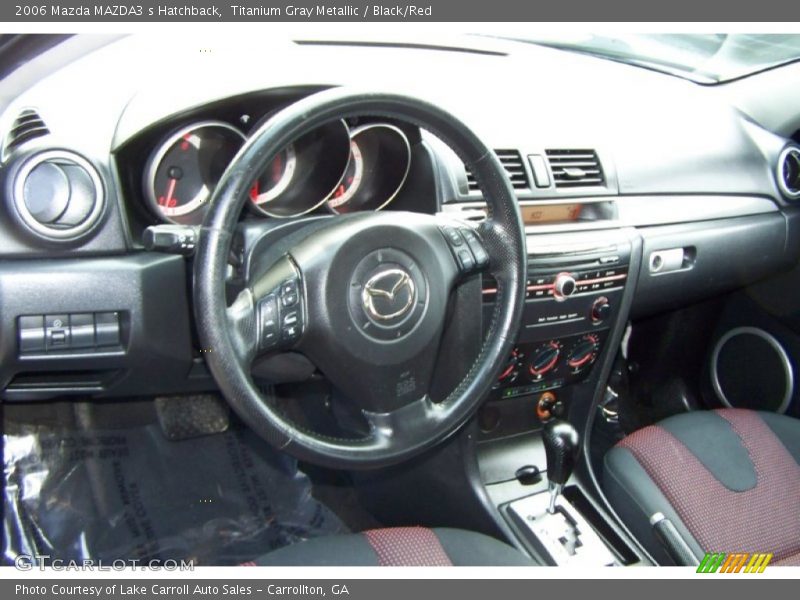 Dashboard of 2006 MAZDA3 s Hatchback
