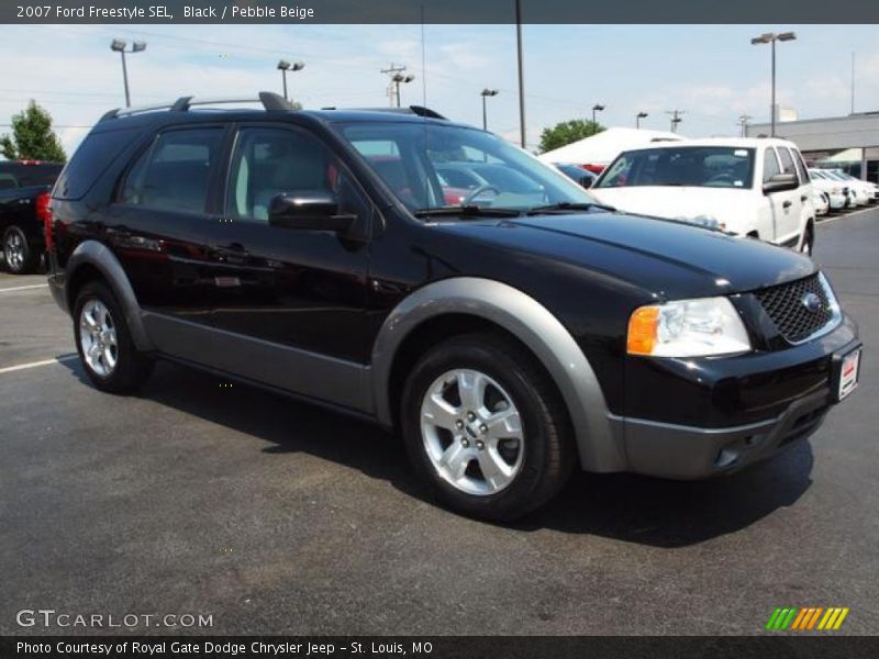 Black / Pebble Beige 2007 Ford Freestyle SEL