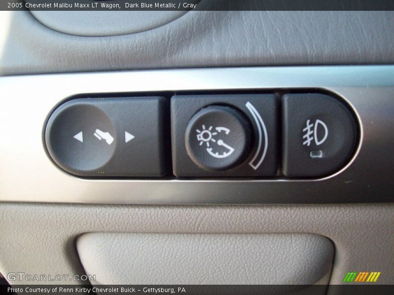 Controls of 2005 Malibu Maxx LT Wagon