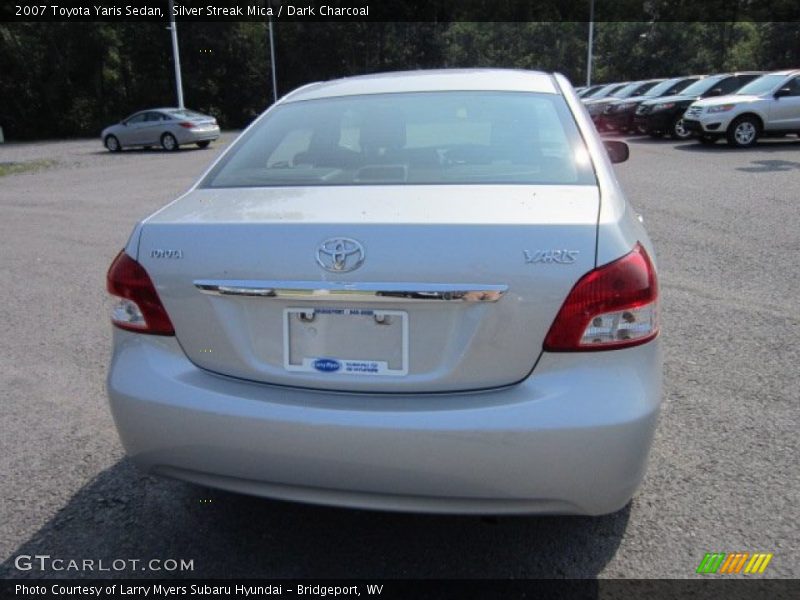Silver Streak Mica / Dark Charcoal 2007 Toyota Yaris Sedan