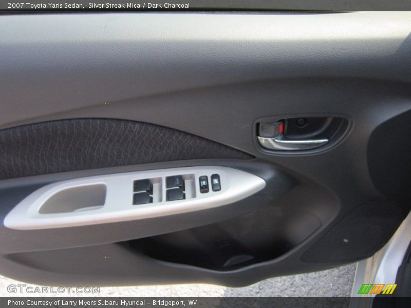 Silver Streak Mica / Dark Charcoal 2007 Toyota Yaris Sedan