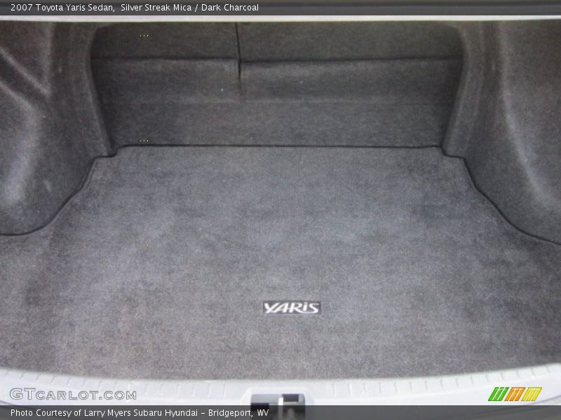Silver Streak Mica / Dark Charcoal 2007 Toyota Yaris Sedan