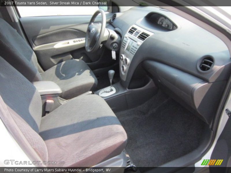 Silver Streak Mica / Dark Charcoal 2007 Toyota Yaris Sedan
