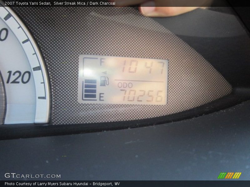 Silver Streak Mica / Dark Charcoal 2007 Toyota Yaris Sedan