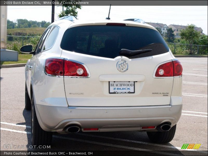 White Opal / Cocoa/Cashmere 2009 Buick Enclave CXL