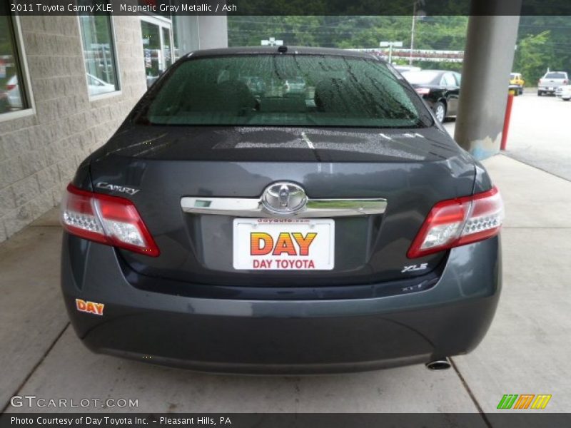 Magnetic Gray Metallic / Ash 2011 Toyota Camry XLE