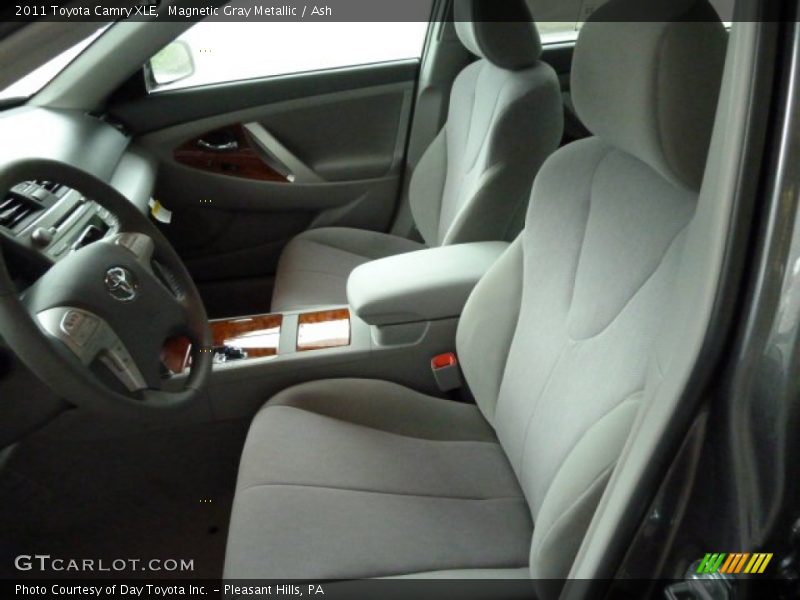 Magnetic Gray Metallic / Ash 2011 Toyota Camry XLE