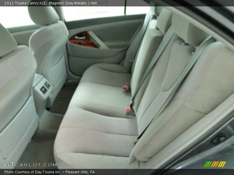 Magnetic Gray Metallic / Ash 2011 Toyota Camry XLE
