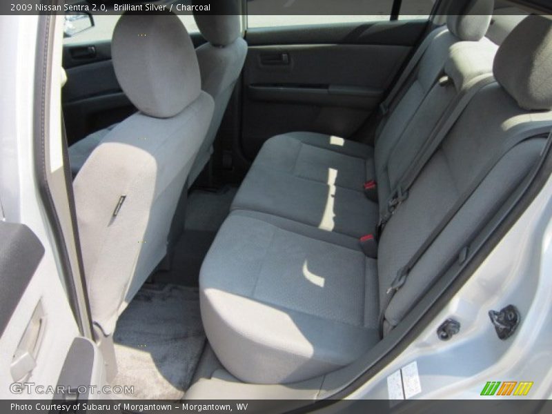 Brilliant Silver / Charcoal 2009 Nissan Sentra 2.0