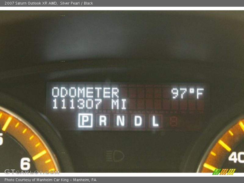 Silver Pearl / Black 2007 Saturn Outlook XR AWD