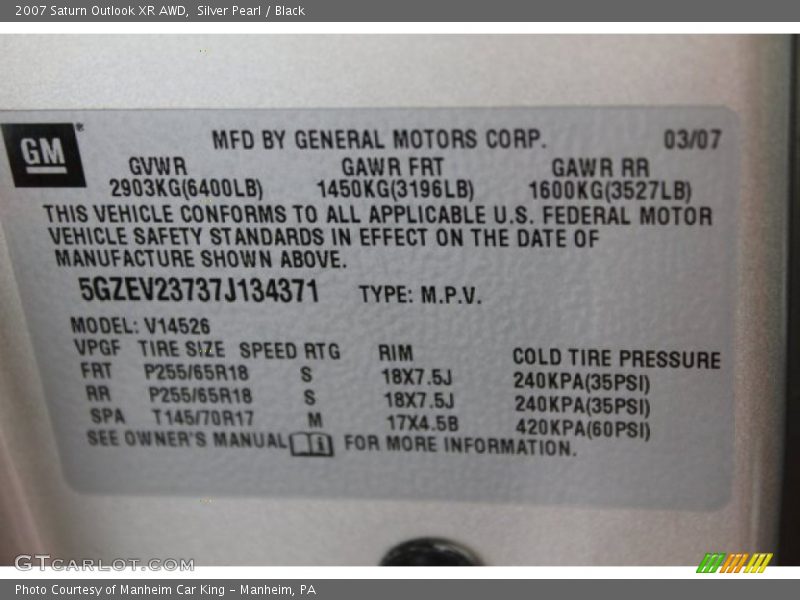 Silver Pearl / Black 2007 Saturn Outlook XR AWD