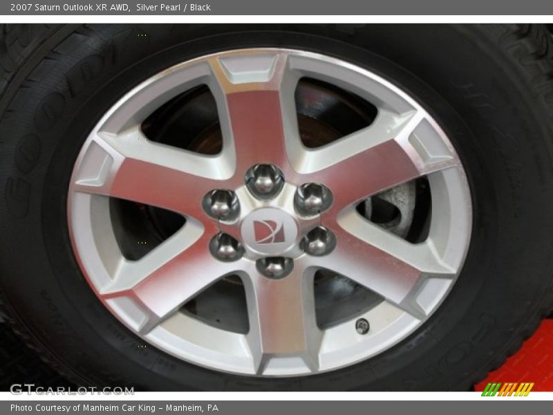 2007 Outlook XR AWD Wheel