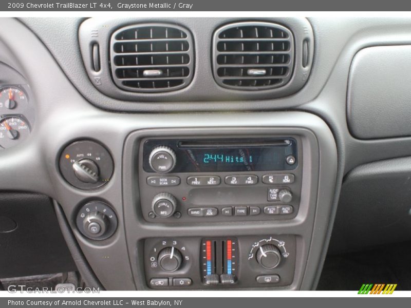 Graystone Metallic / Gray 2009 Chevrolet TrailBlazer LT 4x4