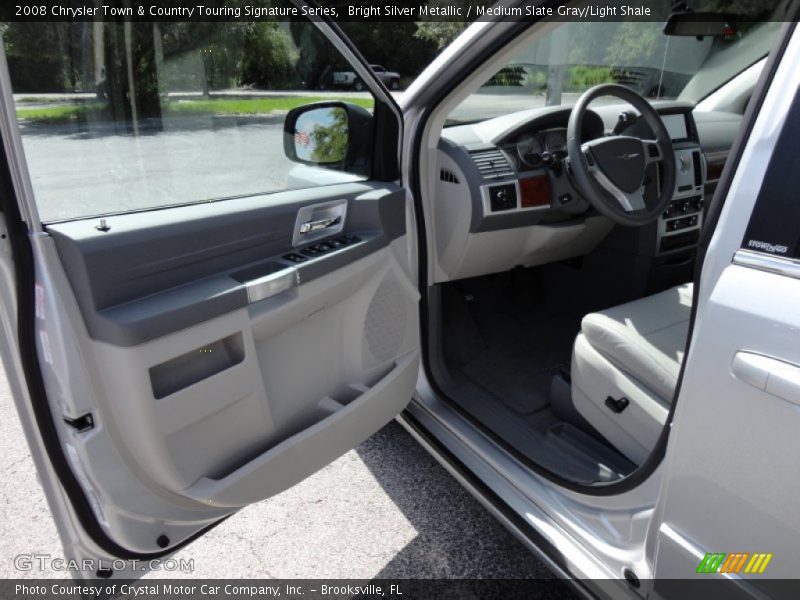 Bright Silver Metallic / Medium Slate Gray/Light Shale 2008 Chrysler Town & Country Touring Signature Series