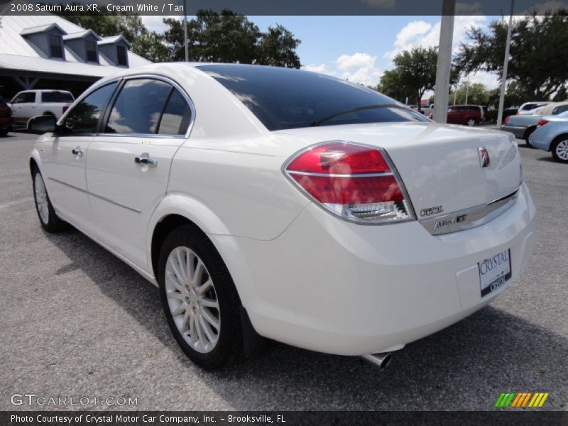 Cream White / Tan 2008 Saturn Aura XR