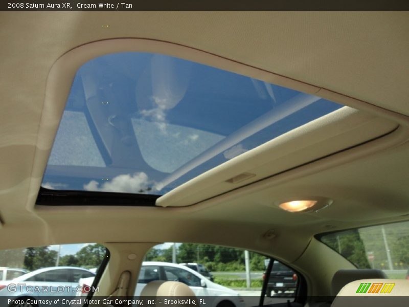 Cream White / Tan 2008 Saturn Aura XR