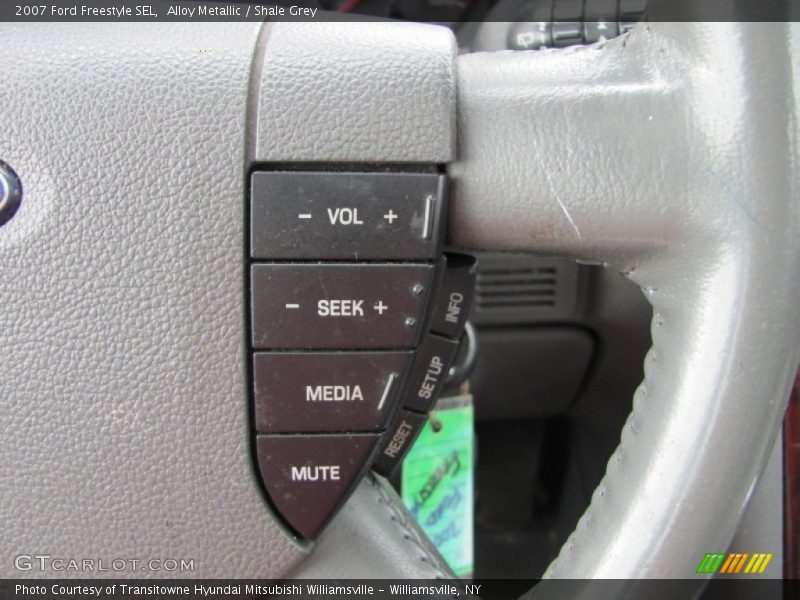 Controls of 2007 Freestyle SEL