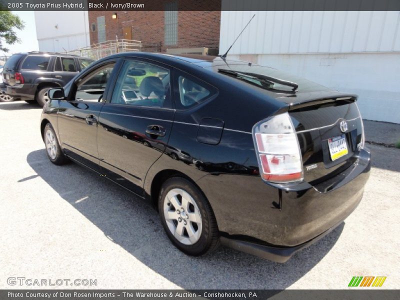 Black / Ivory/Brown 2005 Toyota Prius Hybrid