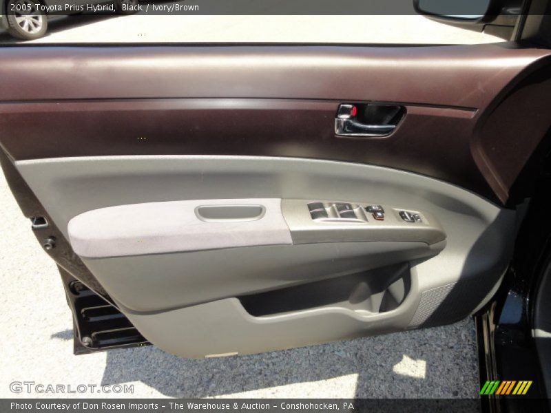 Black / Ivory/Brown 2005 Toyota Prius Hybrid
