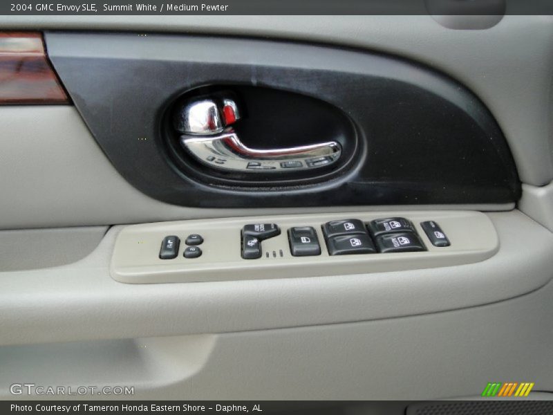 Summit White / Medium Pewter 2004 GMC Envoy SLE