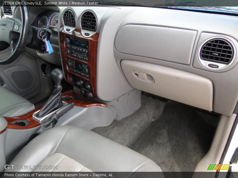 Summit White / Medium Pewter 2004 GMC Envoy SLE