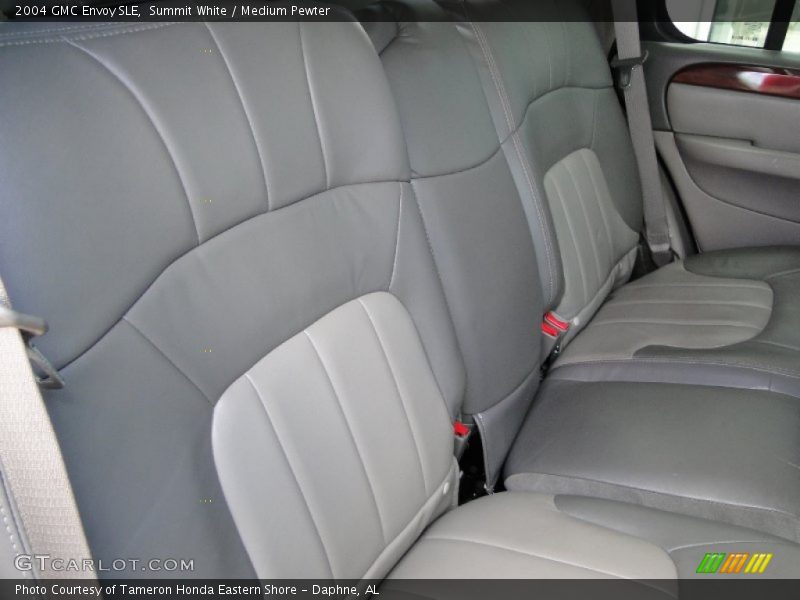 Summit White / Medium Pewter 2004 GMC Envoy SLE