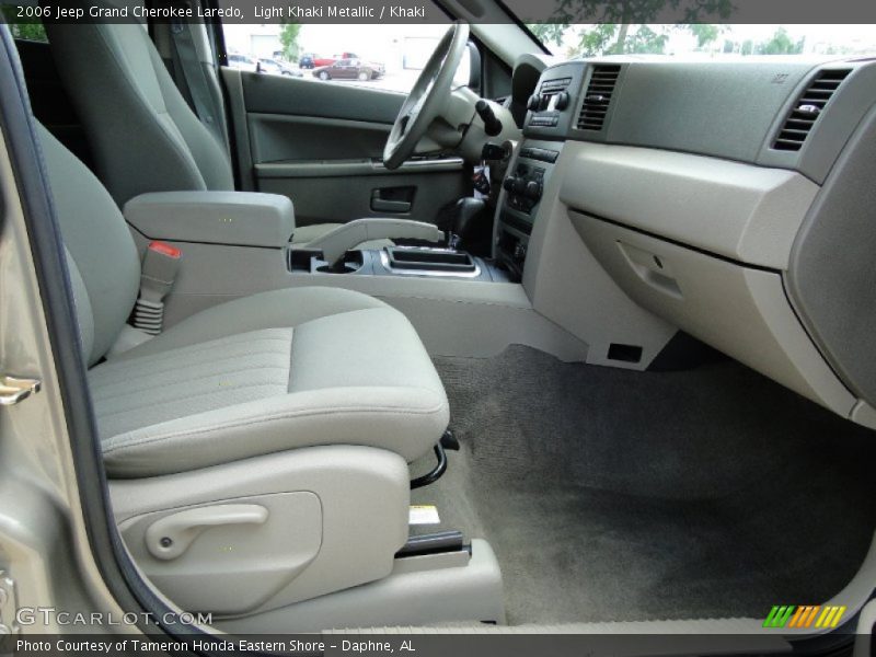 Light Khaki Metallic / Khaki 2006 Jeep Grand Cherokee Laredo