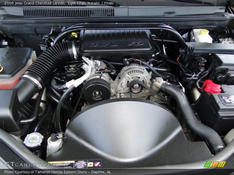 Light Khaki Metallic / Khaki 2006 Jeep Grand Cherokee Laredo