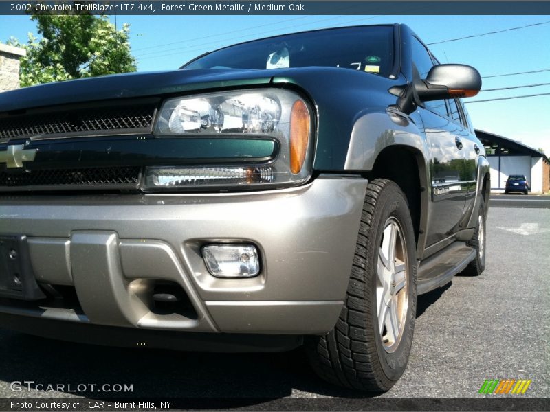 Forest Green Metallic / Medium Oak 2002 Chevrolet TrailBlazer LTZ 4x4