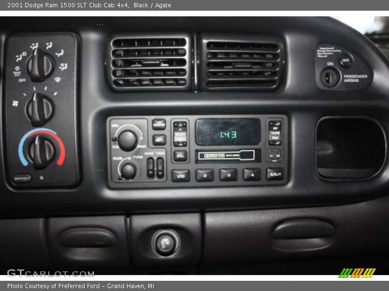 Controls of 2001 Ram 1500 SLT Club Cab 4x4