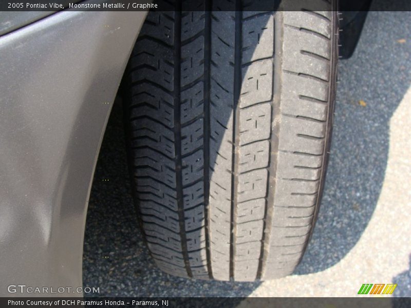 Moonstone Metallic / Graphite 2005 Pontiac Vibe