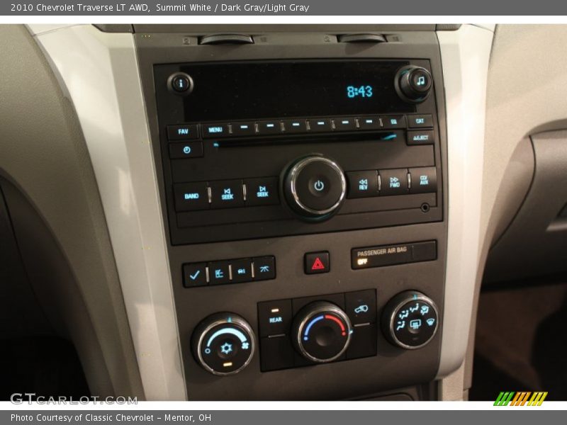 Summit White / Dark Gray/Light Gray 2010 Chevrolet Traverse LT AWD