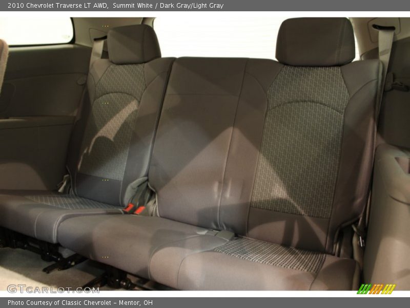 Summit White / Dark Gray/Light Gray 2010 Chevrolet Traverse LT AWD