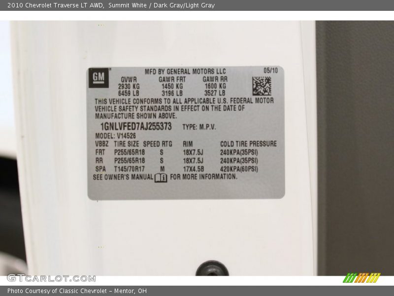 Summit White / Dark Gray/Light Gray 2010 Chevrolet Traverse LT AWD