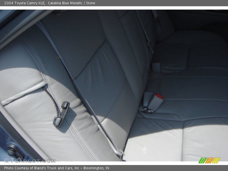 Catalina Blue Metallic / Stone 2004 Toyota Camry XLE