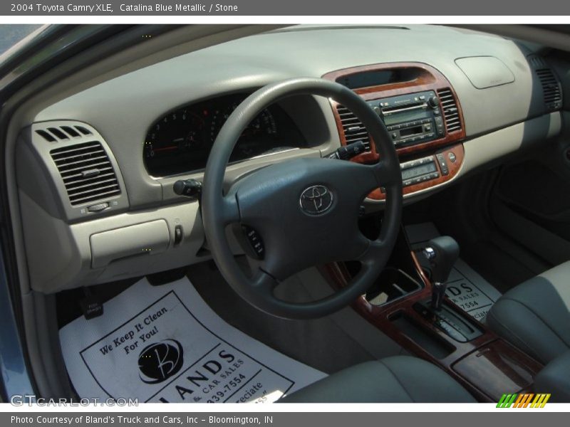 Catalina Blue Metallic / Stone 2004 Toyota Camry XLE